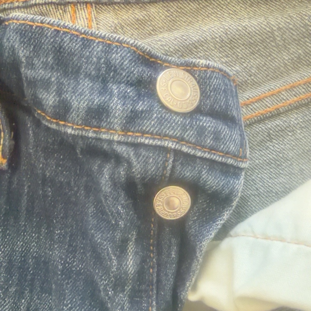 Levi’s 501 CT Women’s Jeans W24 L32 Medium Wash Button Fly Tapered Denim